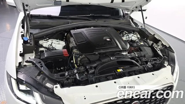 2022 Jaguar F-PACE D200 SE Sold VIN SADCA2BN7NA688969 – photo 25