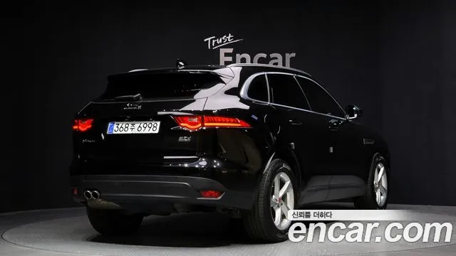 2019 Jaguar F-PACE 20d Prestige Sold VIN SADCA2BN8KA362271 – rear exterior