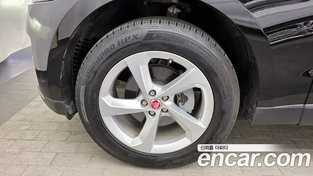 2019 Jaguar F-PACE 20d Prestige Sold VIN SADCA2BN8KA362271 – side profile