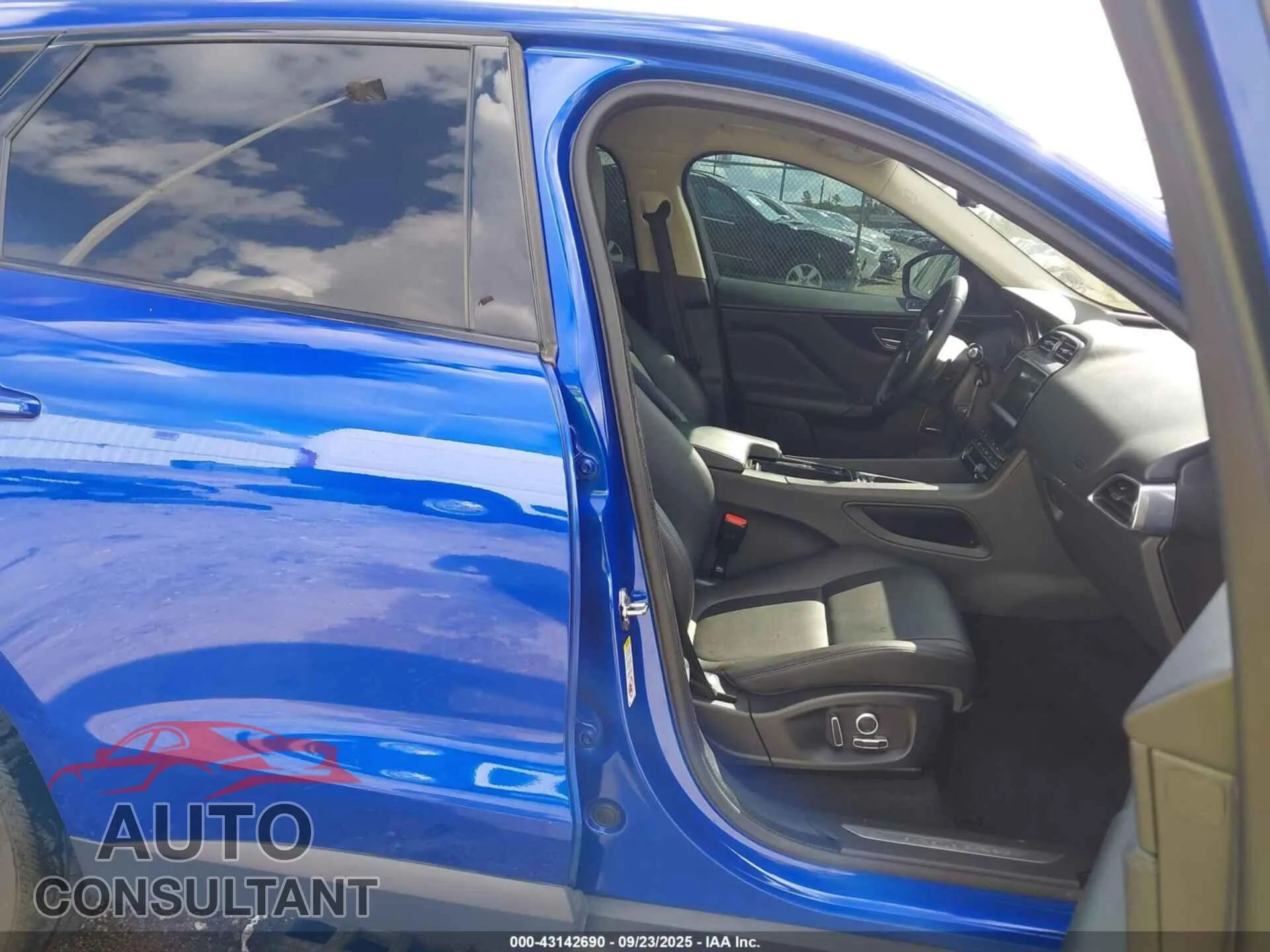 2020 JAGUAR F-PACE Damaged VIN SADCJ2FX0LA623504 – interior seats