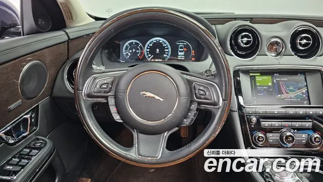 2017 Jaguar All New Xj 3.0d Premium Luxury Lwb Sold VIN SAJAA2299HNW13324 – front exterior