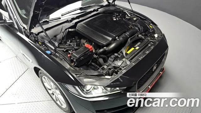 2018 Jaguar XE 20t Prestige Sold VIN SAJAB4BX3JCP21611 – photo 17