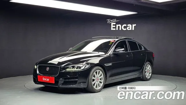 2018 Jaguar XE 20t Prestige Sold VIN SAJAB4BX3JCP21611 – photo 19