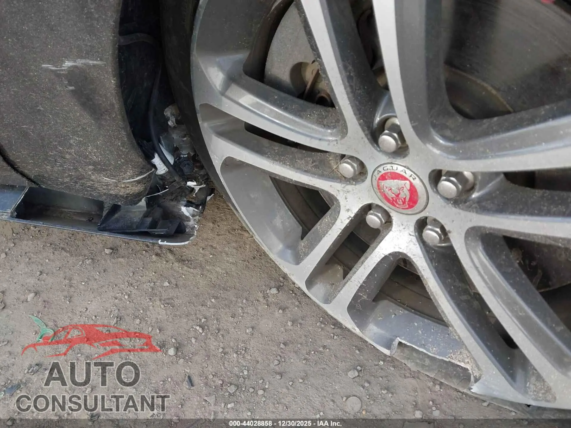 2017 JAGUAR XE Damaged VIN SAJAD4BV6HA976459 – photo 18