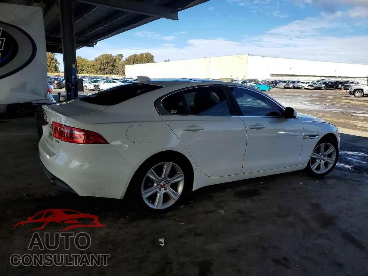 2017 JAGUAR XE Damaged VIN SAJAE4BG8HA958527 – side profile