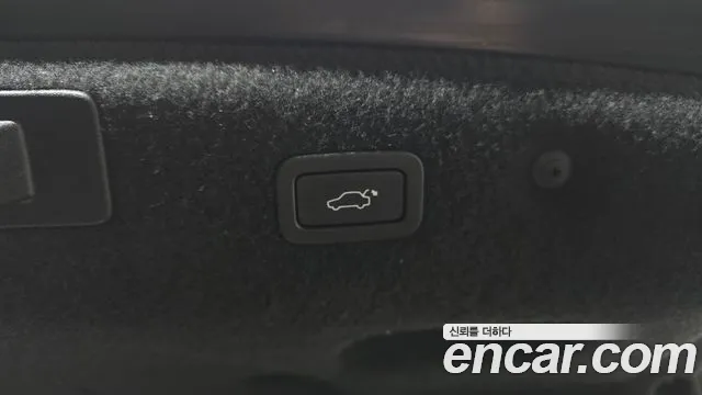 2019 Jaguar XF (X260) 20d Portfolio AWD Sold VIN SAJBA4BN5KCY77785 – undercarriage