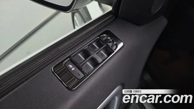 2019 Land Rover Discovery Sport 2.0 TD4 SE (150PS) Sold VIN SALCA2BN1KH782160 – engine bay