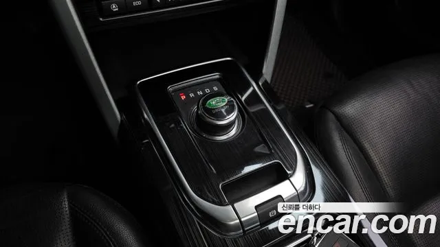 2019 Land Rover Discovery Sport 2.0 TD4 SE (150PS) Sold VIN SALCA2BN1KH782160 – undercarriage