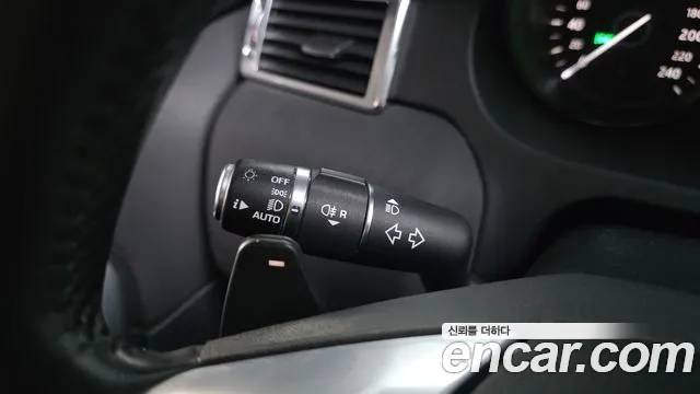 2019 Land Rover Discovery Sport 2.0 TD4 SE (150PS) Sold VIN SALCA2BN1KH782160 – photo 27
