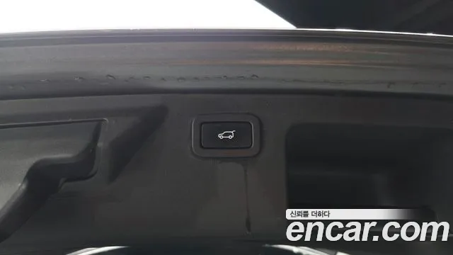 2017 Land Rover Discovery Sport 2.0 TD4 SE Sold VIN SALCA2BN4HH681591 – engine bay