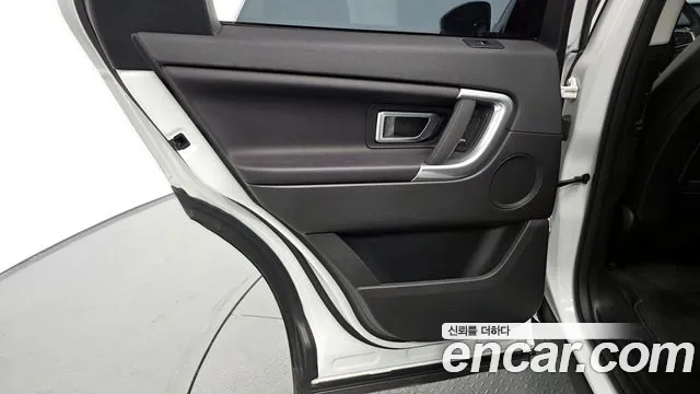 2019 Land Rover Discovery Sport 2.0 TD4 SE (150PS) Sold VIN SALCA2BN4KH822733 – photo 15