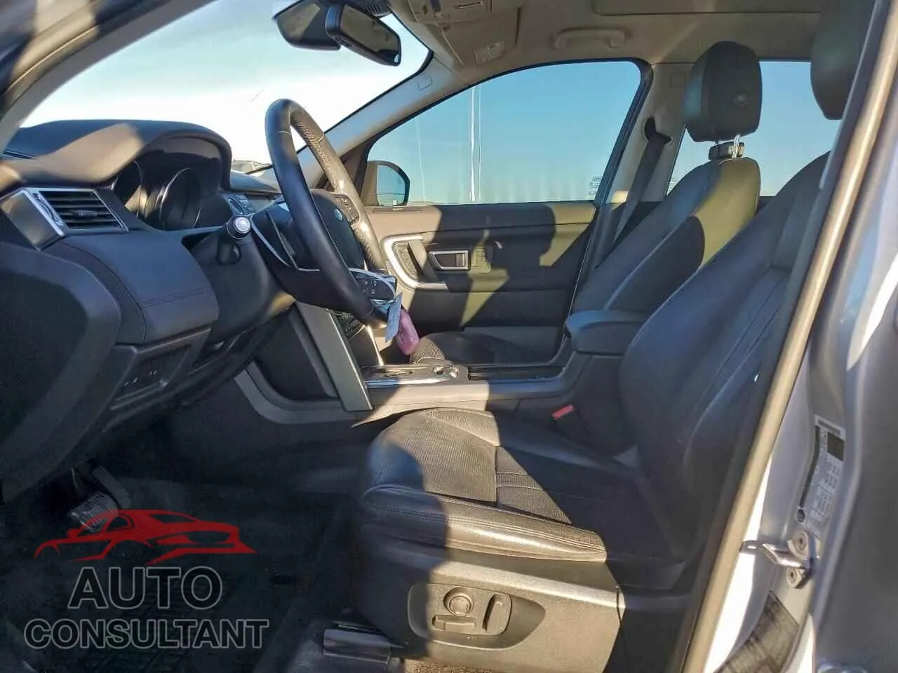 2019 LAND ROVER DISCOVERY Damaged VIN SALCR2FX4KH795442 – exterior detail