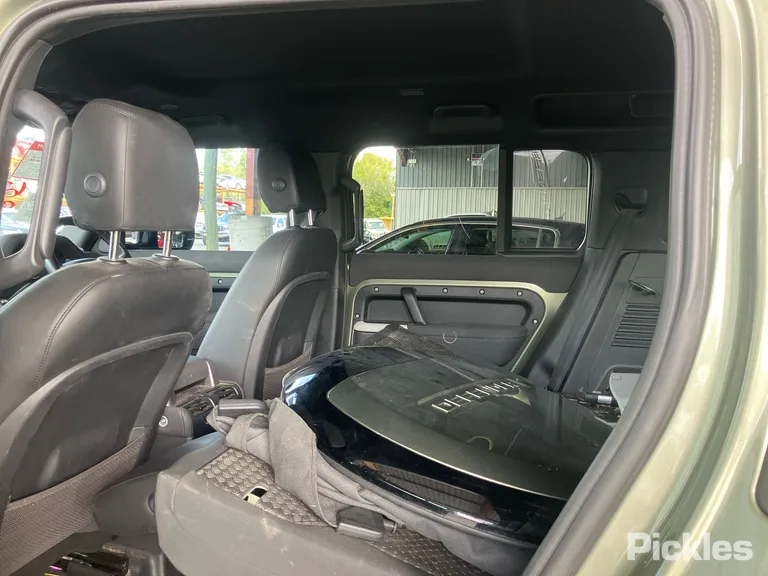2023 Land Rover Defender Used VIN SALEA7AW8P2181015 – side profile