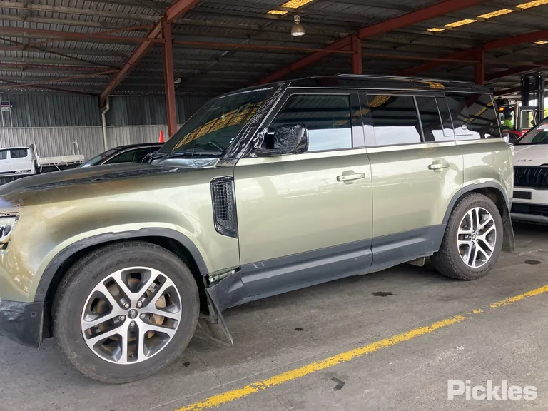 2023 Land Rover Defender Used VIN SALEA7AW8P2181015 – photo 34