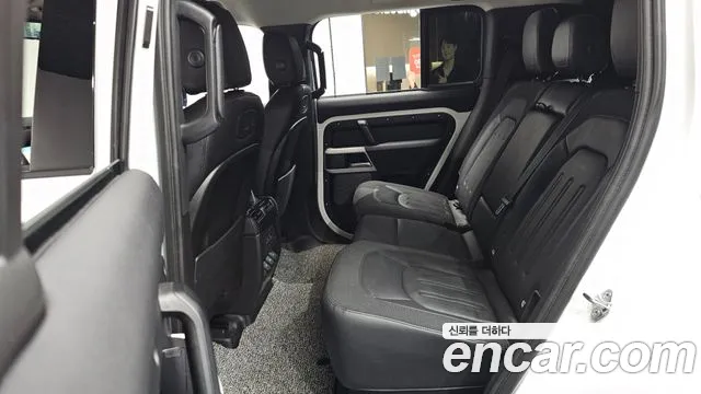 2020 Land Rover Defender (L663) 110 D240 Launch Edition Sold VIN SALEA7BN7L2004231 – front exterior