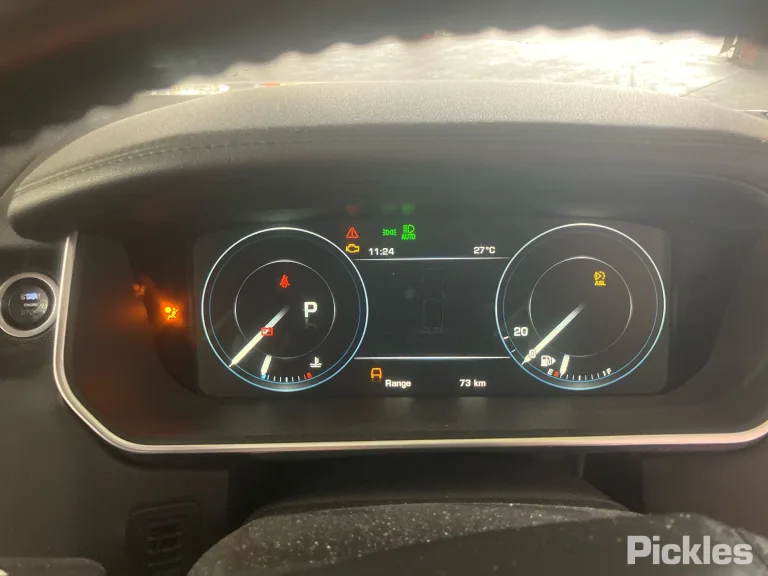 2014 Land Rover Range Rover Damaged VIN SALGA2KE5EA166802 – engine bay 2014 Land Rover Range Rover Damaged VIN SALGA2KE5EA166802 – engine bay