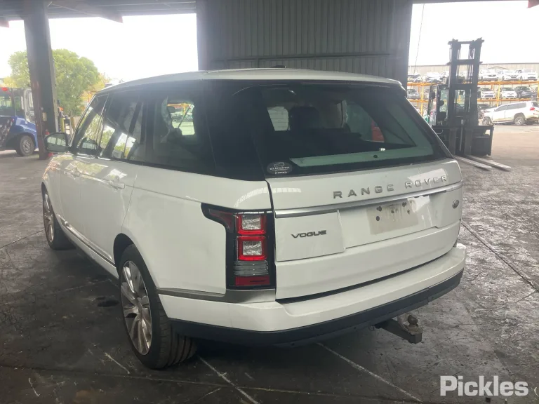 2014 Land Rover Range Rover Damaged VIN SALGA2KE5EA166802 – photo 14 2014 Land Rover Range Rover Damaged VIN SALGA2KE5EA166802 – photo 14