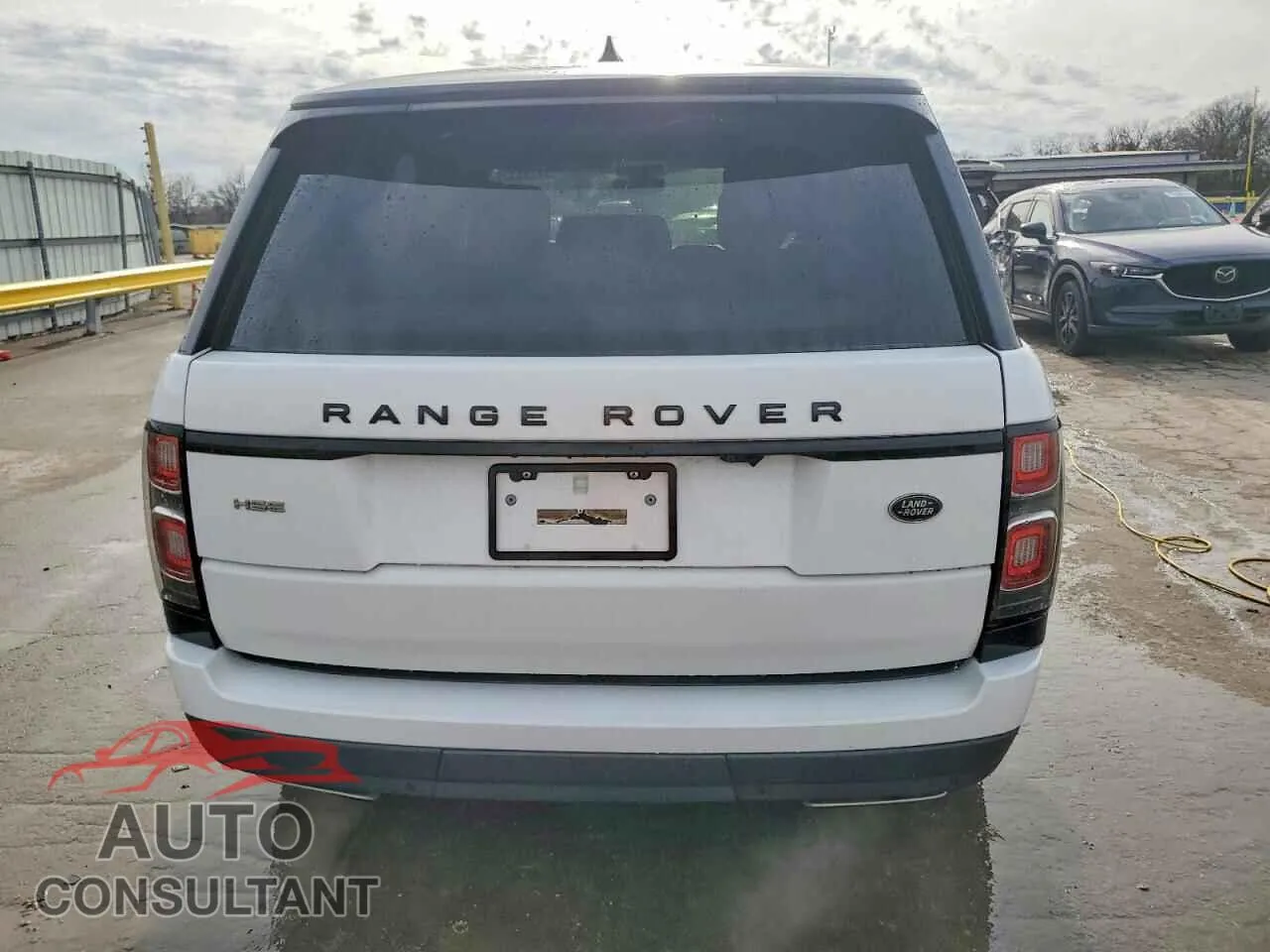 2018 LAND ROVER RANGEROVER Damaged VIN SALGS2SV1JA513047 – engine bay