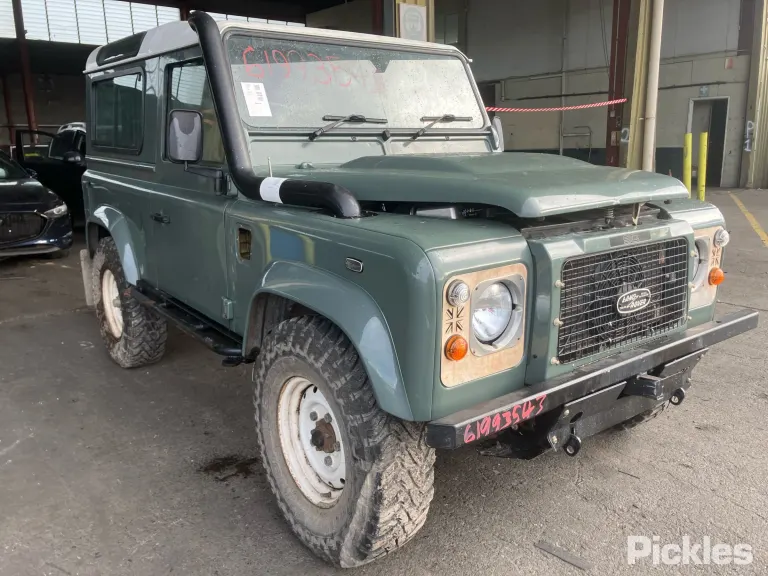 2014 Land Rover Defender Damaged VIN SALLDWBR7EA450479 – photo 12