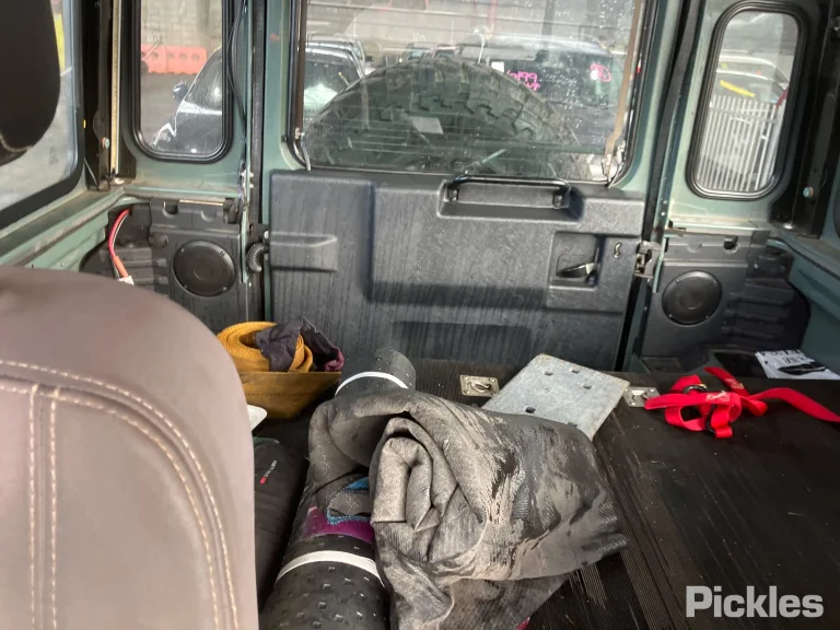 2014 Land Rover Defender Damaged VIN SALLDWBR7EA450479 – photo 18