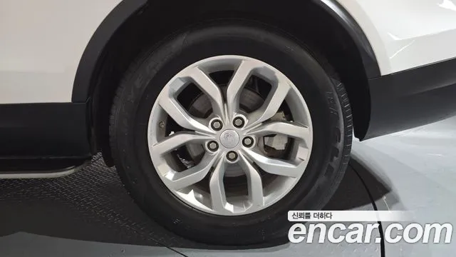 2018 Land Rover Discovery 5 2.0 SD4 SE Sold VIN SALRA2BN1JA062827 – odometer reading