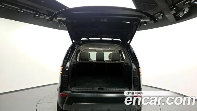 2018 Land Rover Discovery 5 2.0 Sd4 Se Sold VIN SALRA2BN5JA050888 – front exterior