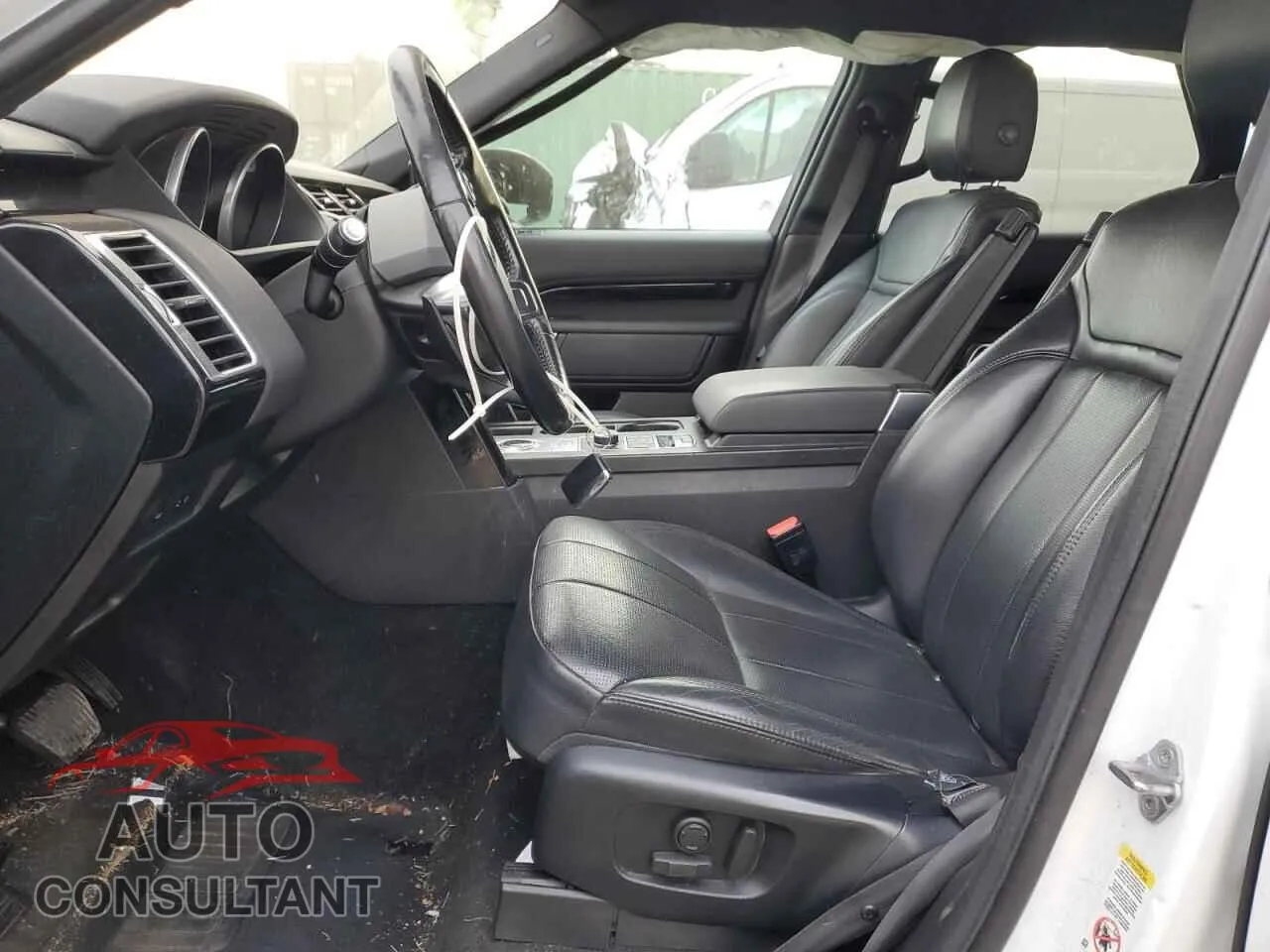 2017 LAND ROVER DISCOVERY Damaged VIN SALRGBBV7HA041621 – exterior detail