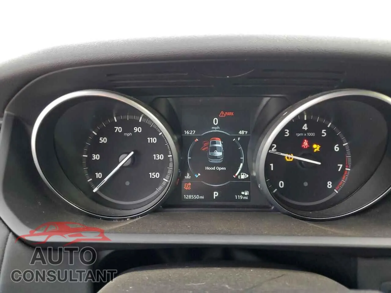 2017 LAND ROVER DISCOVERY Damaged VIN SALRGBBV7HA041621 – trunk area