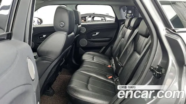 2019 Land Rover Range Rover Evoque 2.0 TD4 SE Sold VIN SALVA2BN7KH327077 – interior seats