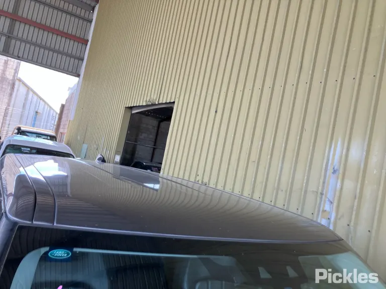 2018 Land Rover Range Rover Sport Damaged VIN SALWA2AX3KA818519 – engine bay