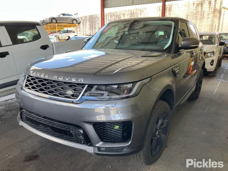 2018 Land Rover Range Rover Sport Damaged VIN SALWA2AX3KA818519 – undercarriage