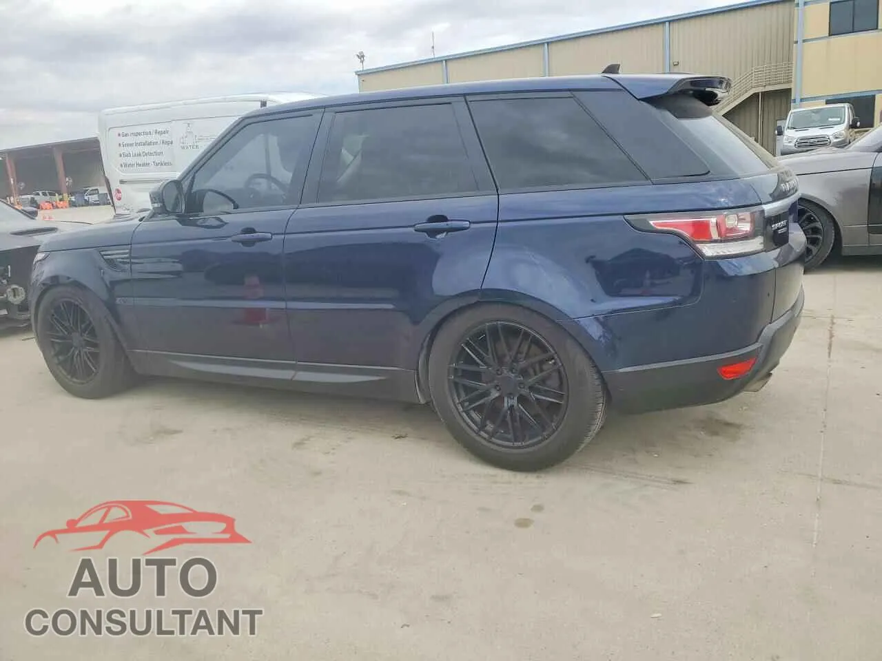 2016 LAND ROVER RANGEROVER Damaged VIN SALWG2VF1GA555471 – rear exterior