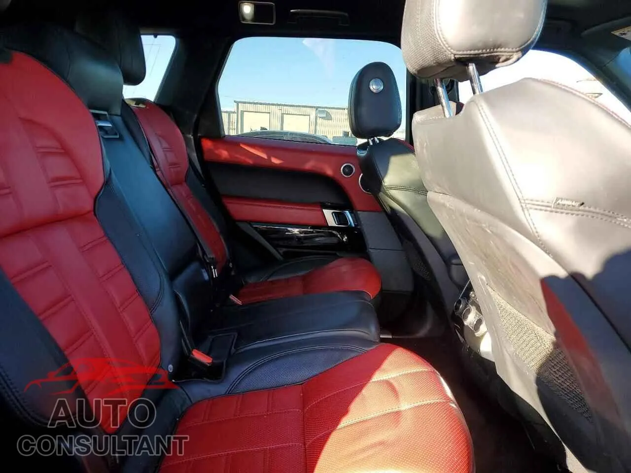 2015 LAND ROVER RANGEROVER Damaged VIN SALWV2TF5FA527082 – photo 11