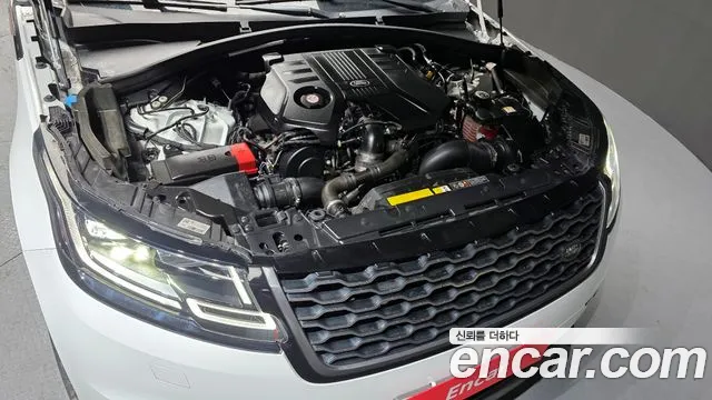 2020 Land Rover Range Rover Velar 3.0 D300 R-Dynamic HSE Sold VIN SALYA2BK3LA286993 – undercarriage