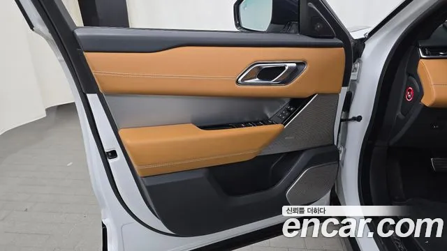 2022 Land Rover Range Rover Velar 3.0 P400 R-Dynamic HSE Sold VIN SALYA2BU6NA340775 – rear exterior
