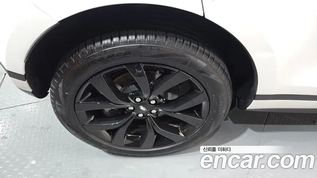 2023 Land Rover Range Rover Evoque 2nd Gen P250 SE Sold VIN SALZA2BXXPH212046 – rear exterior