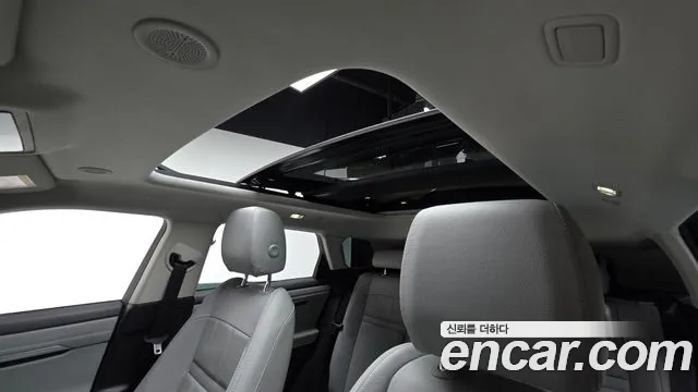 2023 Land Rover Range Rover Evoque 2nd Gen P250 SE Sold VIN SALZA2BXXPH212046 – interior seats