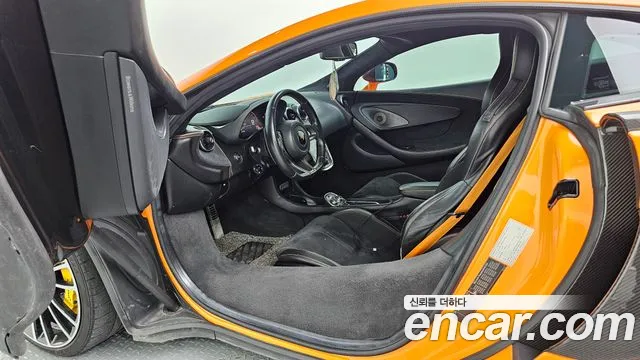 2017 Mclaren 570S 3.8 Coupe Sold VIN SBM13DAB1HW001936 – interior seats