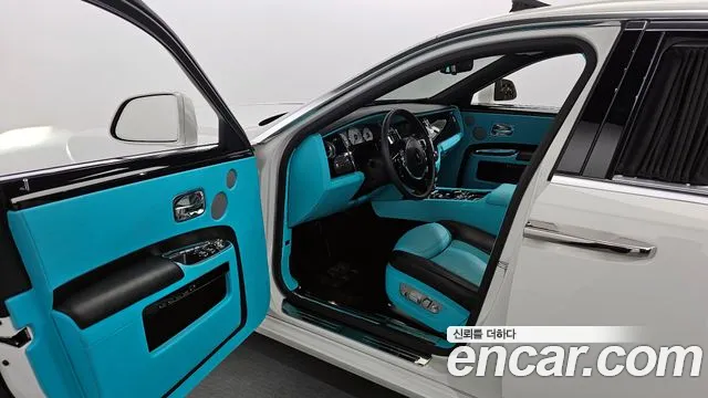 2017 Rolls-Royce Ghost 6.6 Ewb V12 Sold VIN SCA664L00HUX69945 – front exterior 2017 Rolls-Royce Ghost 6.6 Ewb V12 Sold VIN SCA664L00HUX69945 – front exterior