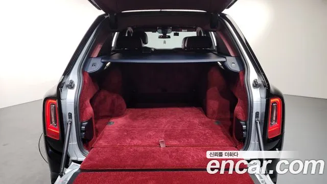 2020 Rolls-Royce Cullinan 6.7 V12 Sold VIN SCATV4106LU201801 – front exterior