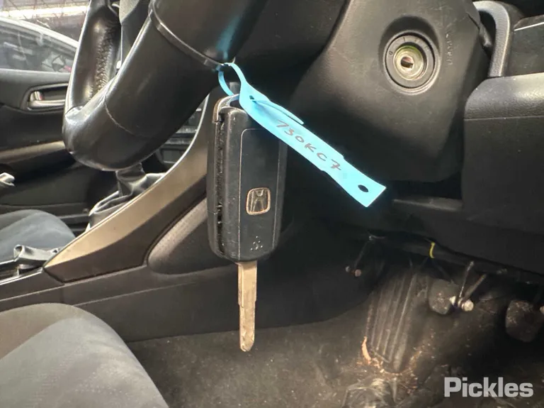 2013 Honda Civic Used VIN SHHFK2740DU300749 – interior seats