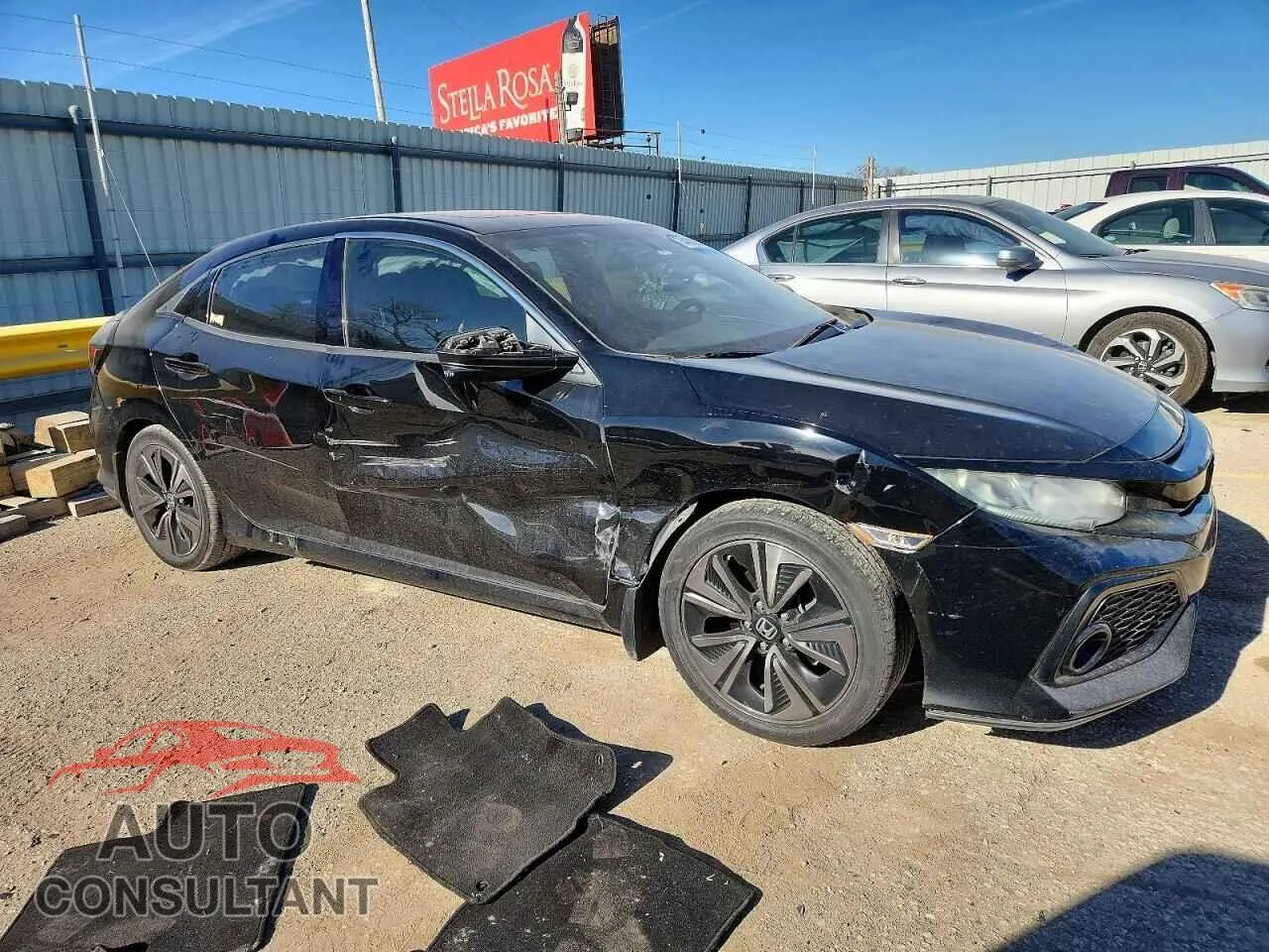 2017 HONDA CIVIC Damaged VIN SHHFK7H55HU226916 – dashboard