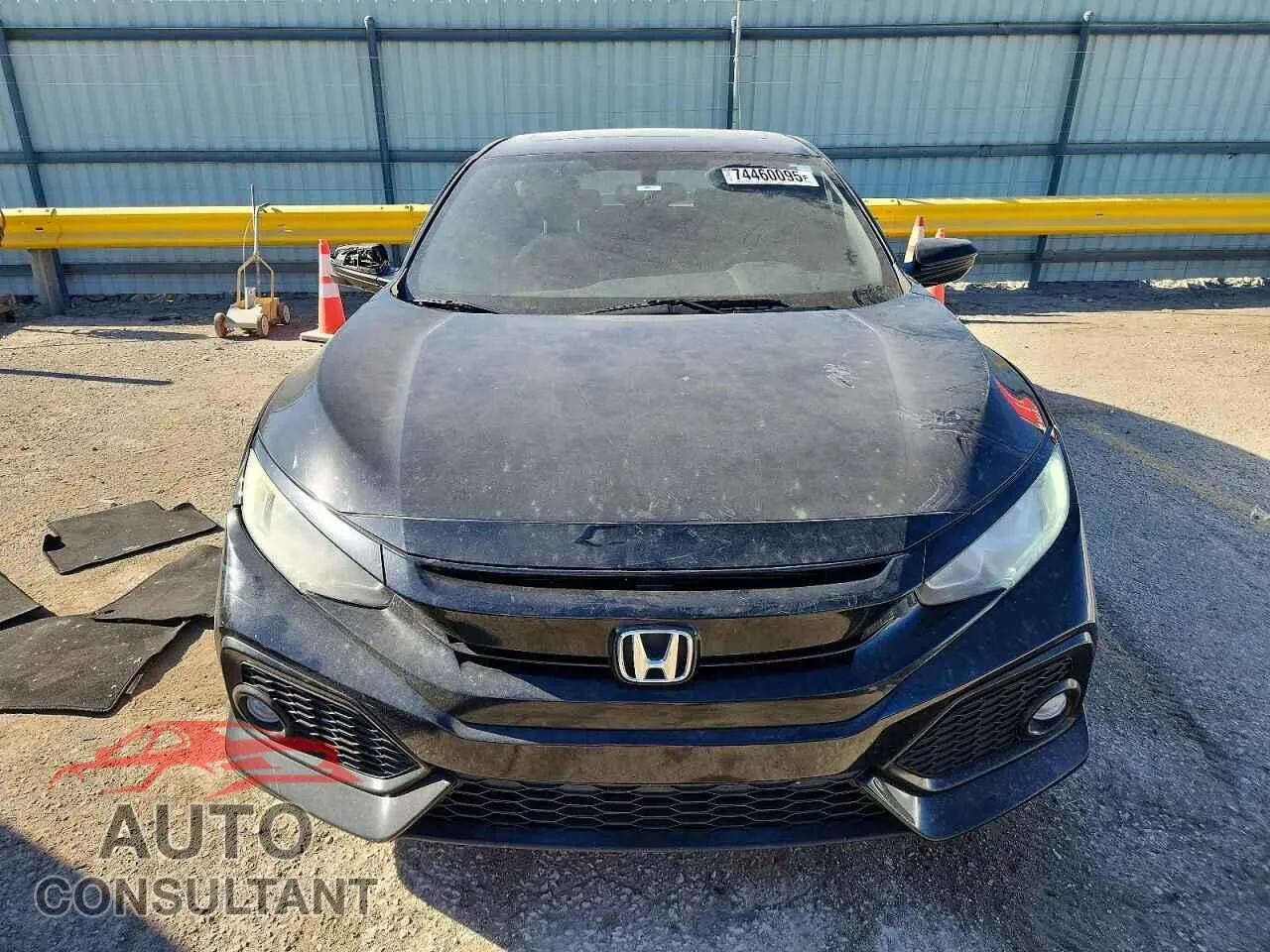 2017 HONDA CIVIC Damaged VIN SHHFK7H55HU226916 – interior seats
