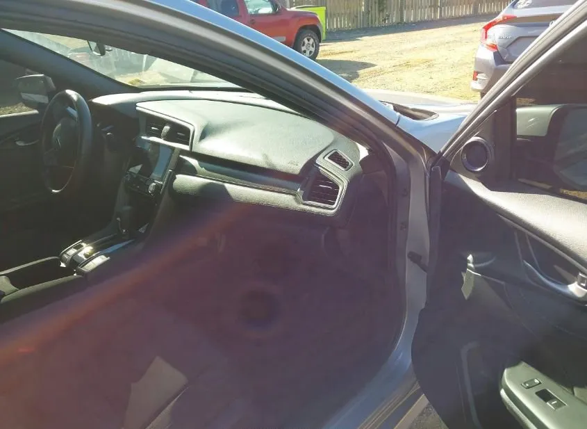 2018 HONDA Civic Used VIN SHHFK7H58JU232845 – trunk area