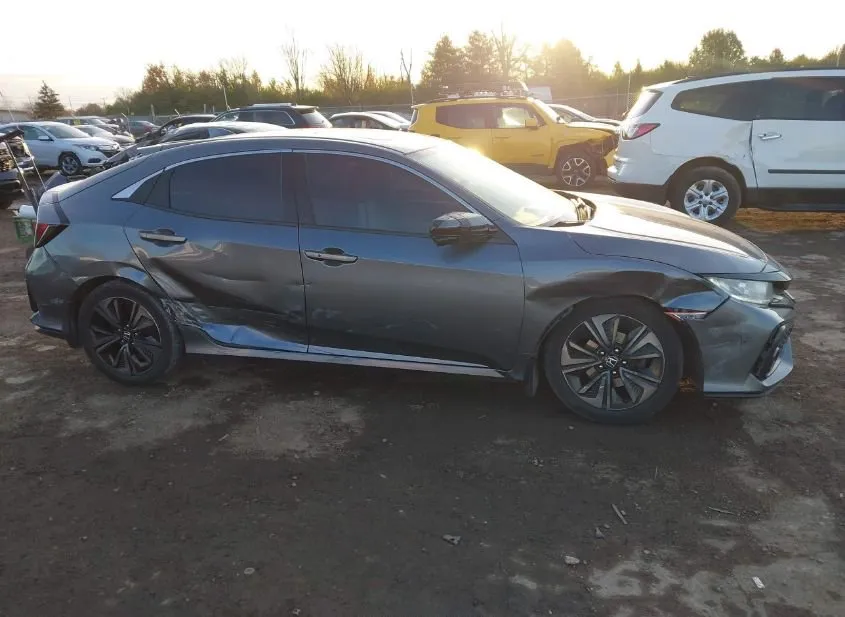 2018 HONDA Civic Used VIN SHHFK7H59JU238170 – photo 17