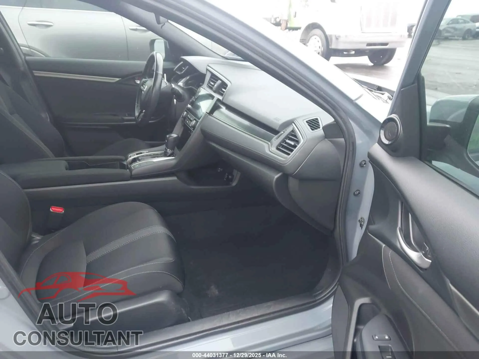 2021 HONDA CIVIC Damaged VIN SHHFK7H68MU204816 – interior seats