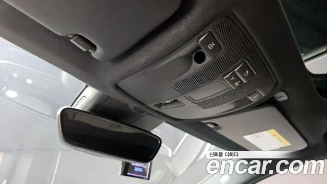 2017 Infiniti Q30 2.0 Premium Sold VIN SJKCH53E1HA060057 – interior seats