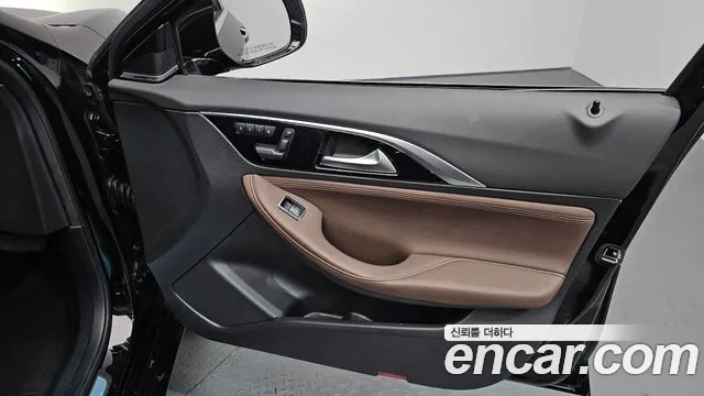 2019 Infiniti Q30 2.0 Cafe Teak Sold VIN SJKCH53E2KA013689 – dashboard 2019 Infiniti Q30 2.0 Cafe Teak Sold VIN SJKCH53E2KA013689 – dashboard