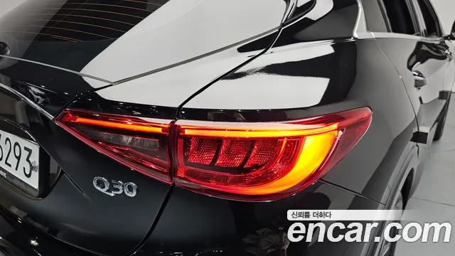 2019 Infiniti Q30 2.0 Cafe Teak Sold VIN SJKCH53E2KA013689 – photo 19 2019 Infiniti Q30 2.0 Cafe Teak Sold VIN SJKCH53E2KA013689 – photo 19