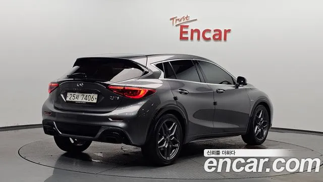 2017 Infiniti Q30 2.0 Premium Sold VIN SJKCH53E5HA045741 – interior seats
